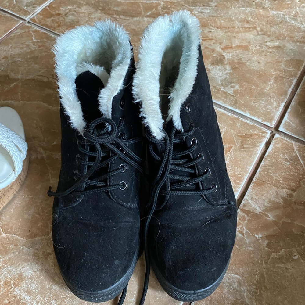 Winter suede boots with fur to keep your feet warm